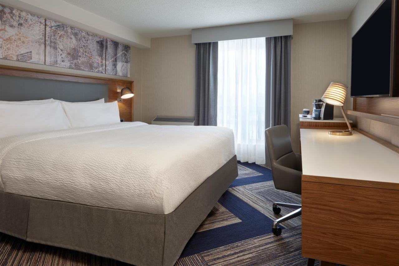 Four Points By Sheraton Toronto Airport East Esterno foto