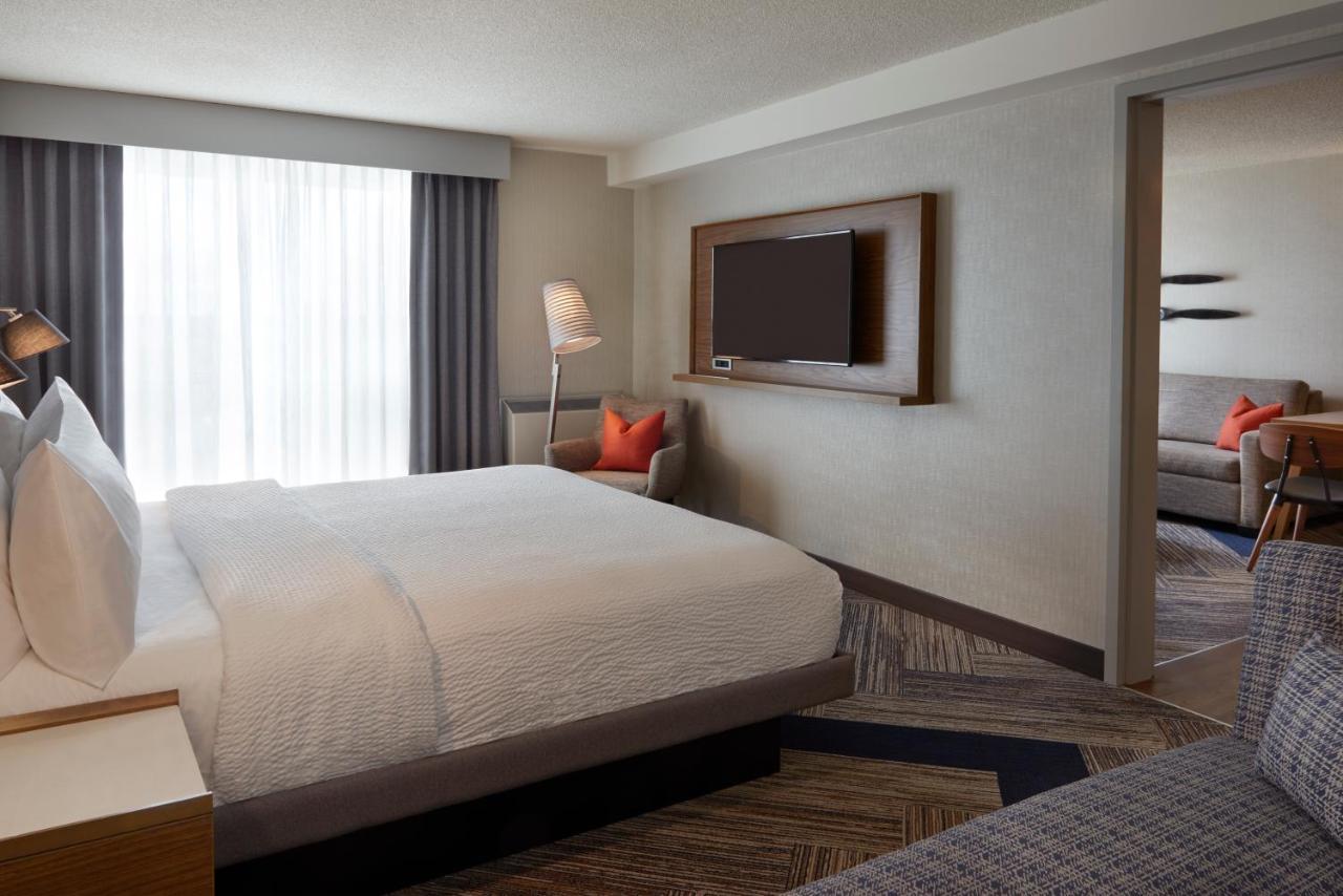 Four Points By Sheraton Toronto Airport East Esterno foto
