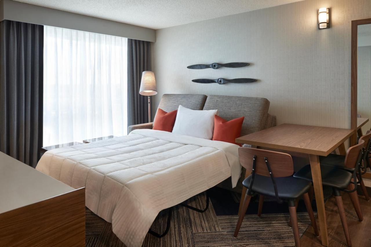 Four Points By Sheraton Toronto Airport East Esterno foto